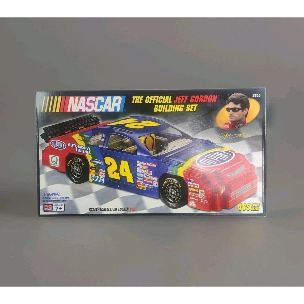 NEW NASCAR Jeff Gordon 24 Mega Bloks 9955 Race Car HTF 485 Pieces Ages 7+ NIB